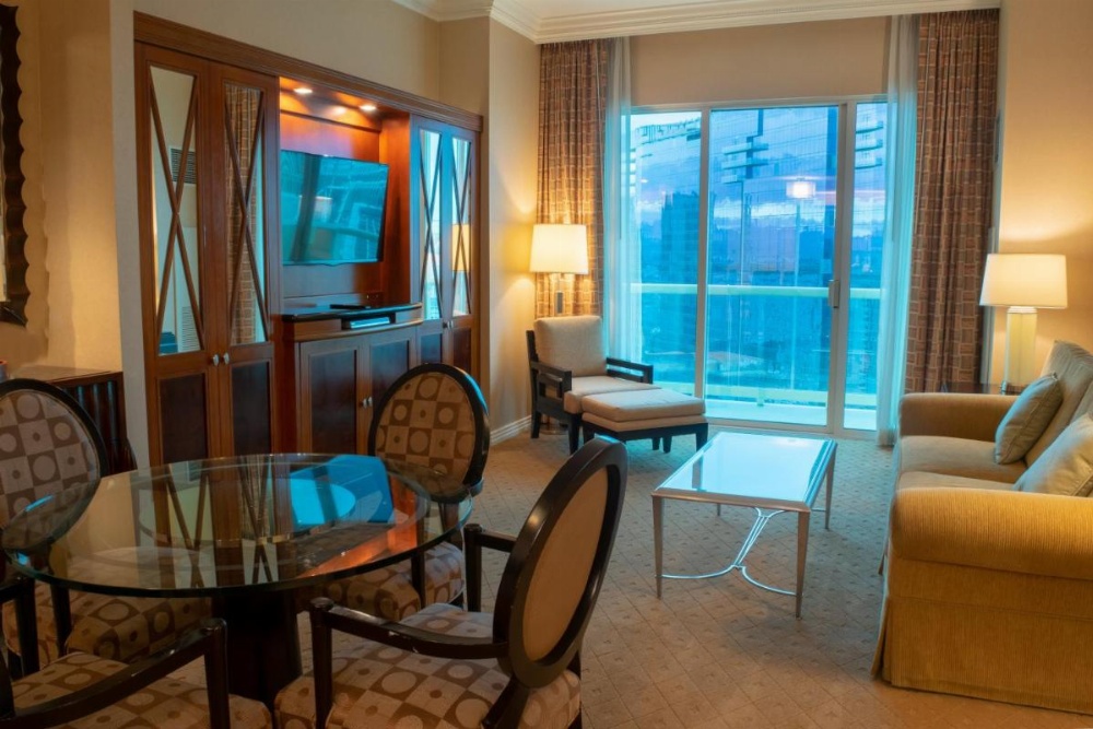 The Signature at MGM Grand - All Suites Image 15